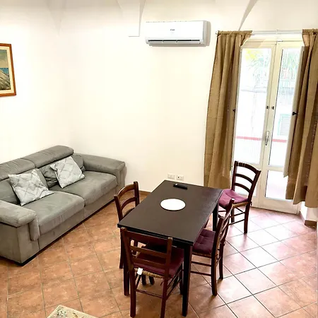 La Fontanella Apartment